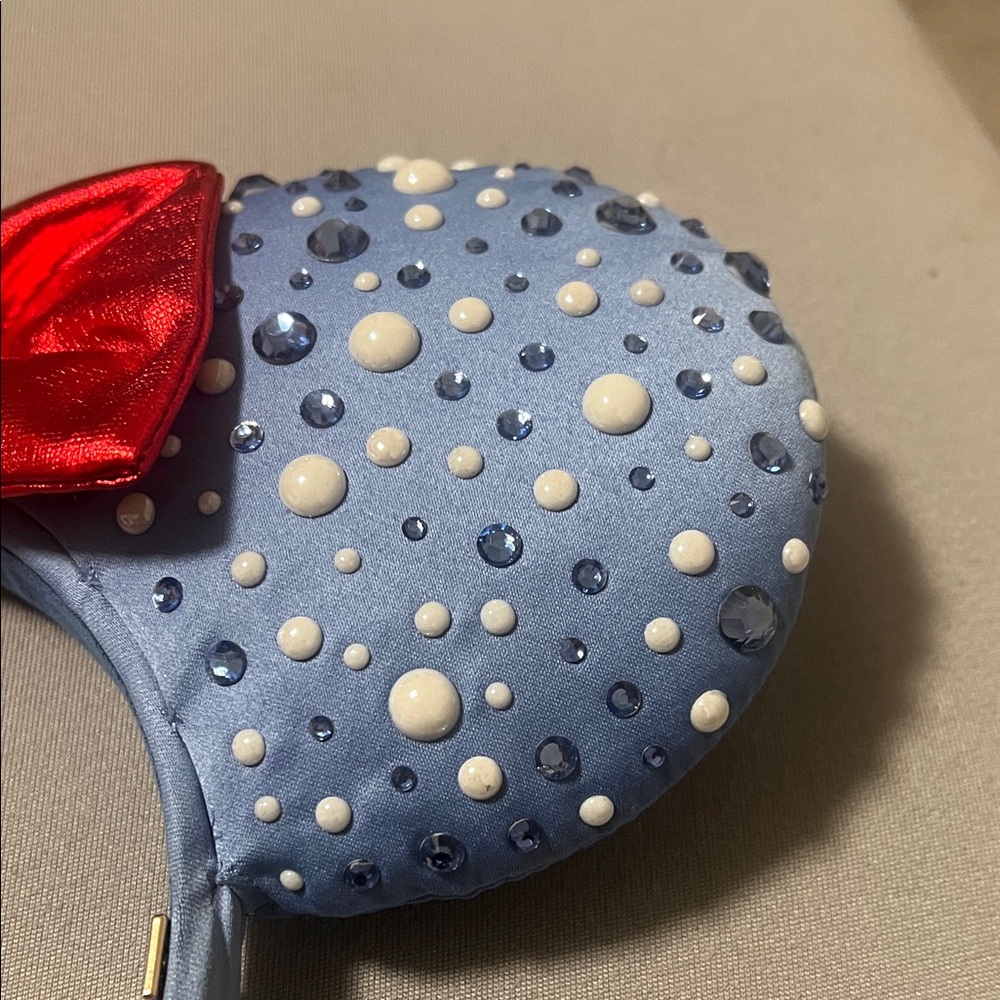 Snow White Loungefly Backpack, Wallet, and Baublebar Ears Set - Picture 8 of 16